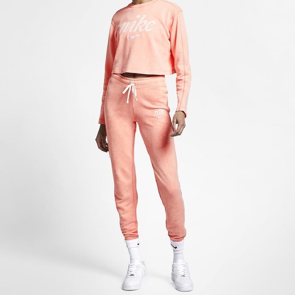 NWT Nike Sportswear Pants - Picture 2 of 8